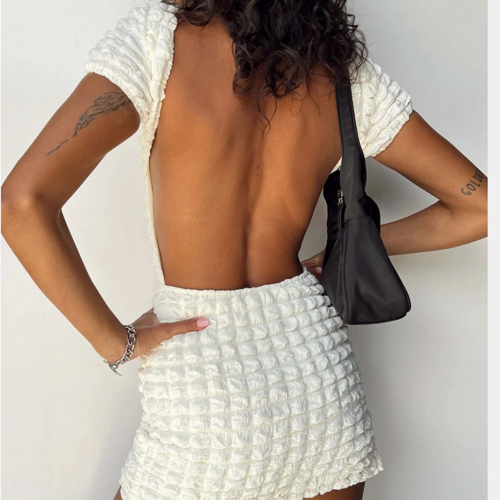 TAHLEE BACKLESS MINI DRESS CREAM